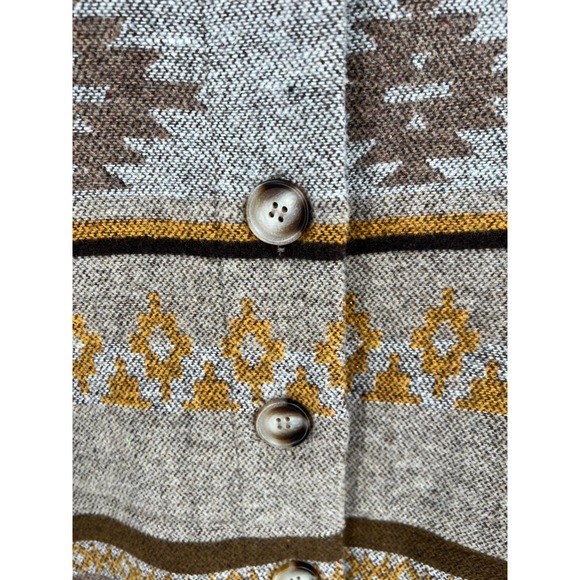 Blue B boutique style Women's tan, mustard, brown Aztec style shacket size M - Picture 6 of 7